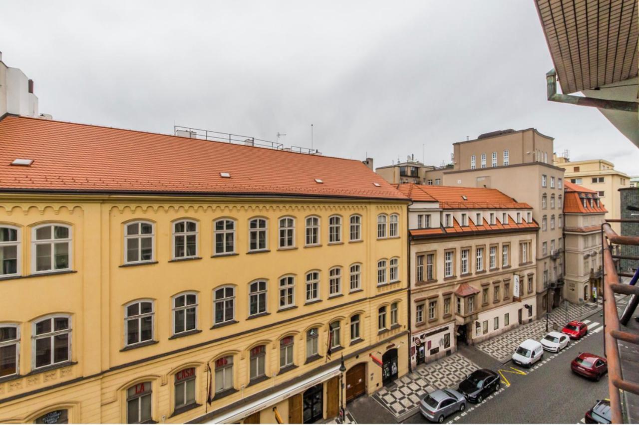 Cosy Flat In The Heart Of Prague Apartment Exterior photo
