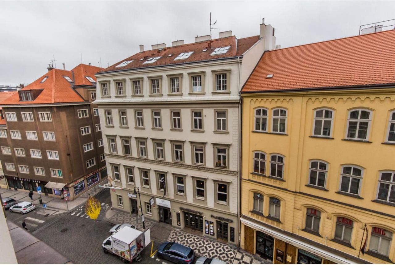 Cosy Flat In The Heart Of Prague Apartment Exterior photo